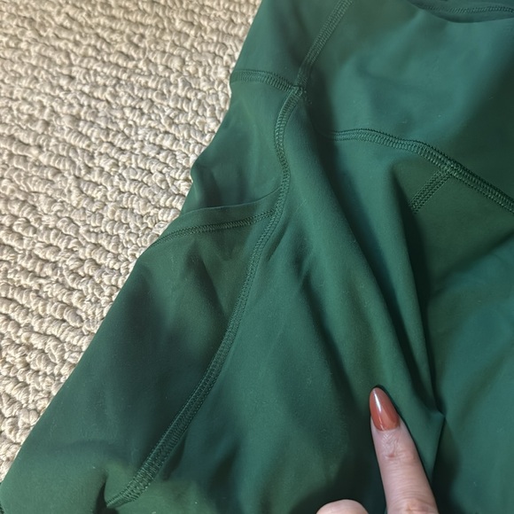 Dark green lululemon full length size 2 with pockets - Picture 5 of 6